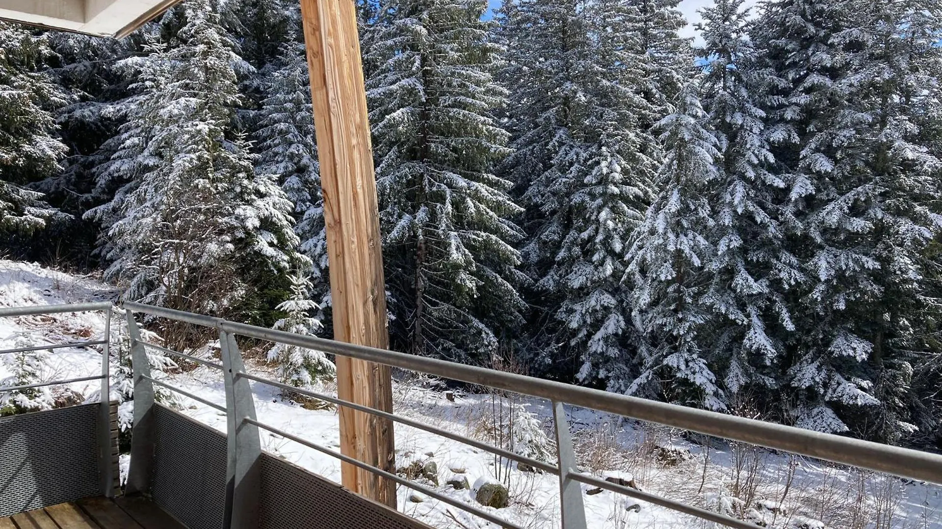 Studio Chamrousse 1700 Pour 4 Personnes - Au Calme - Avec Wifi contacts